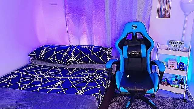 aron wi online show from September 15, 10:37 am