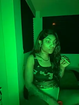 butterflybootyy online show from September 17, 5:20 am