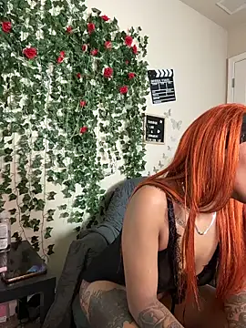 butterflybootyy online show from November 25, 3:06 am