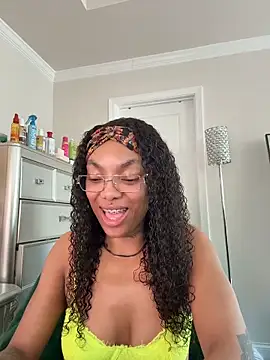 butterflybootyy online show from April 21, 3:07 pm
