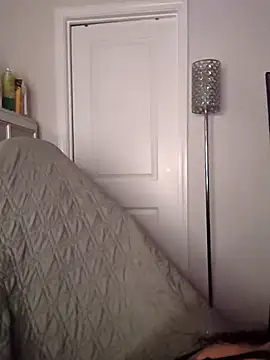 butterflybootyy online show from May 1, 11:04 am