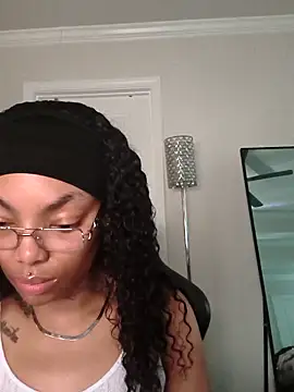butterflybootyy online show from May 8, 11:04 am
