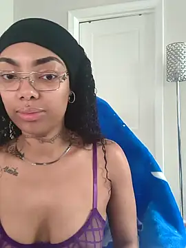 butterflybootyy online show from May 16, 12:26 pm