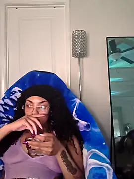 butterflybootyy online show from May 19, 12:16 am