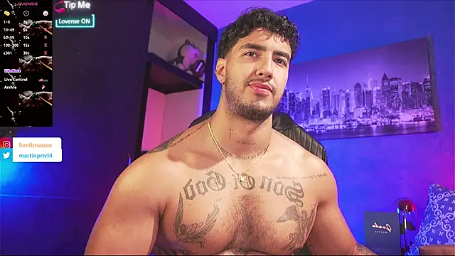 JACOB MARTINS online show from December 1, 7:52 pm