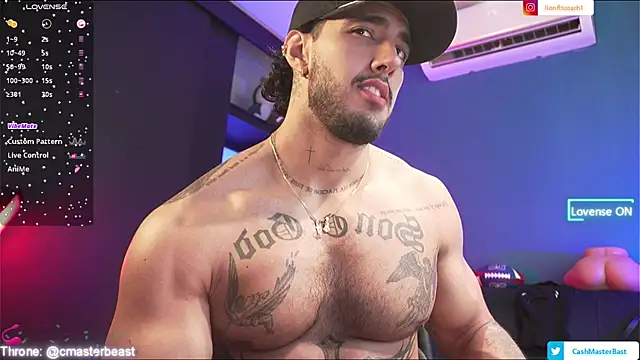 JACOB MARTINS online show from July 28, 7:39 pm