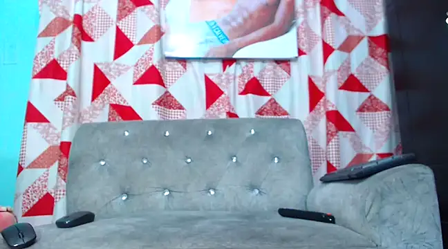 Snapshot of black30cmdick chatting on March 9, 1:35 am black30cmdick online show from March 9, 1:35 am