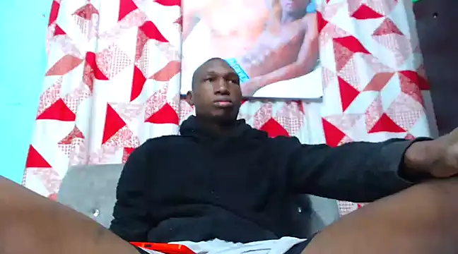 Snapshot of black30cmdick chatting on March 16, 12:55 pm black30cmdick online show from March 16, 12:55 pm