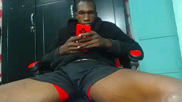 Snapshot of black30cmdick chatting on October 12, 1:04 am black30cmdick online show from October 12, 1:04 am