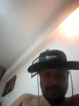 RoyPapafarid online show from March 20, 9:24 pm