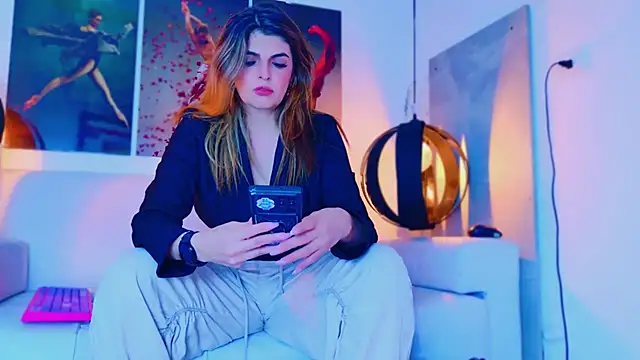 Lizzymontanaa online show from January 25, 12:27 am