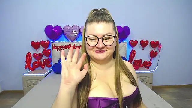 Snapshot of ZannaDreil chatting on February 7, 6:45 pm ZannaDreil online show from February 7, 6:45 pm