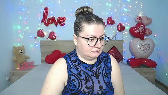 Snapshot of ZannaDreil chatting on March 5, 6:56 pm ZannaDreil online show from March 5, 6:56 pm