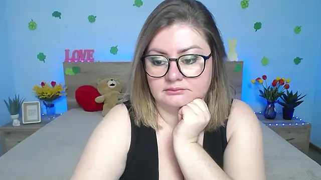 Snapshot of ZannaDreil chatting on March 17, 7:04 pm ZannaDreil online show from March 17, 7:04 pm