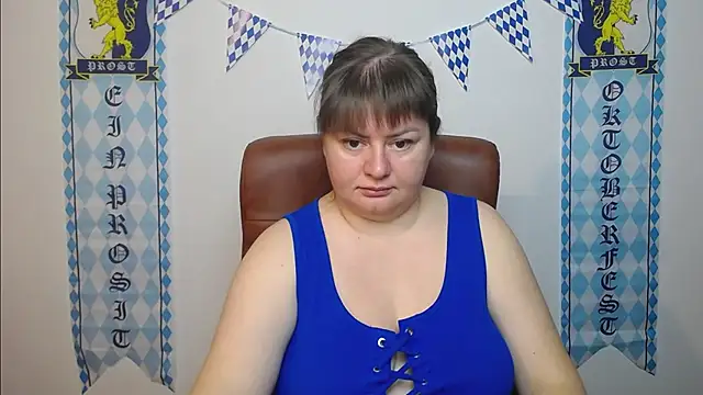 Snapshot of ZannaDreil chatting on September 23, 6:11 pm ZannaDreil online show from September 23, 6:11 pm