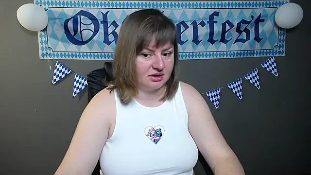 Snapshot of ZannaDreil chatting on September 27, 6:13 pm ZannaDreil online show from September 27, 6:13 pm