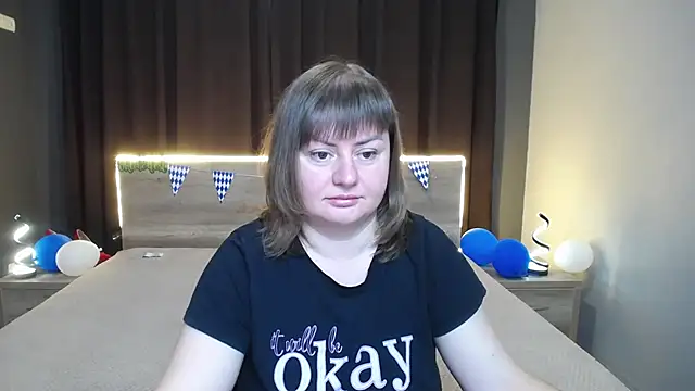 Snapshot of ZannaDreil chatting on October 5, 6:17 pm ZannaDreil online show from October 5, 6:17 pm