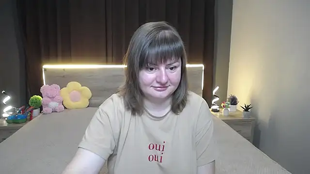 Snapshot of ZannaDreil chatting on October 12, 6:29 pm ZannaDreil online show from October 12, 6:29 pm