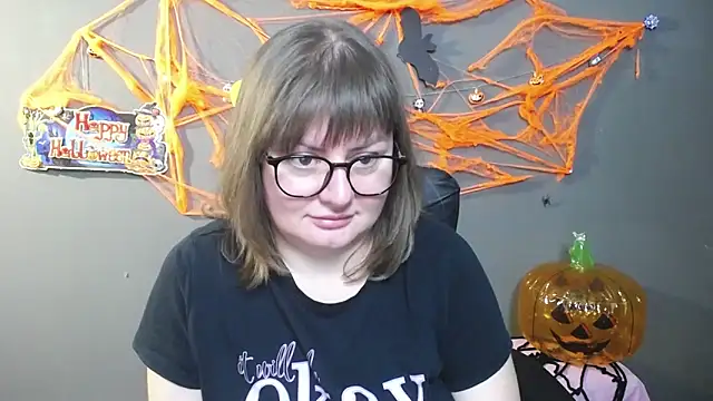 Snapshot of ZannaDreil chatting on October 14, 6:20 pm ZannaDreil online show from October 14, 6:20 pm