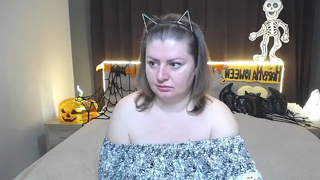 Snapshot of ZannaDreil chatting on October 20, 6:08 pm ZannaDreil online show from October 20, 6:08 pm