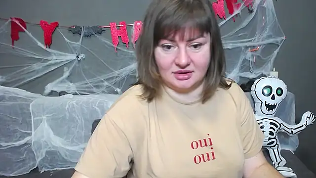 Snapshot of ZannaDreil chatting on October 21, 6:19 pm ZannaDreil online show from October 21, 6:19 pm