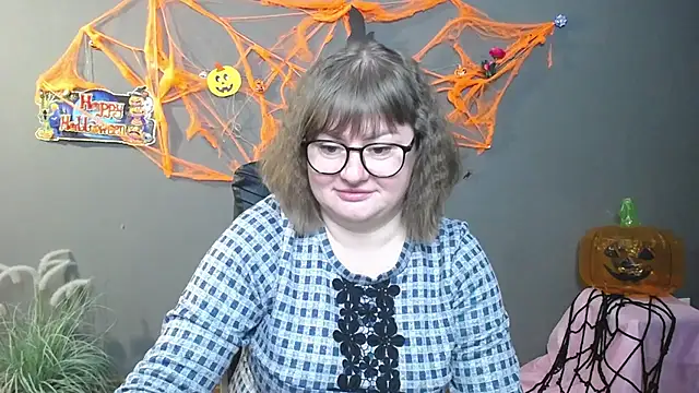 Snapshot of ZannaDreil chatting on October 31, 7:04 pm ZannaDreil online show from October 31, 7:04 pm