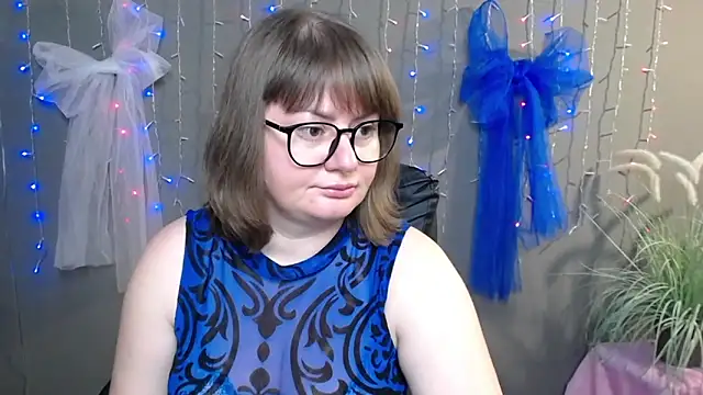 ZannaDreil online show from November 22, 7:02 pm