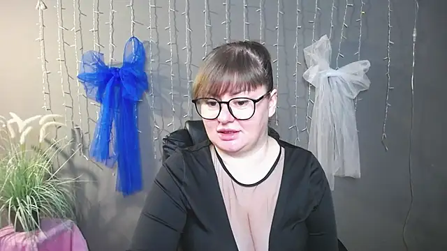 ZannaDreil online show from November 25, 7:14 pm