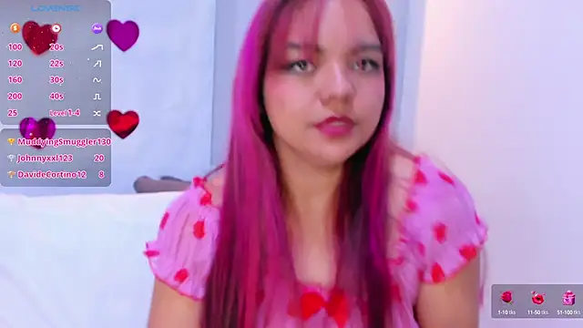 EmilyRouss  online show from February 21, 1:22 am