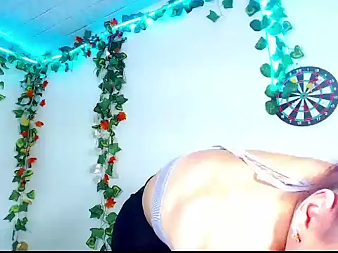 deboraath online show from June 10, 5:28 am