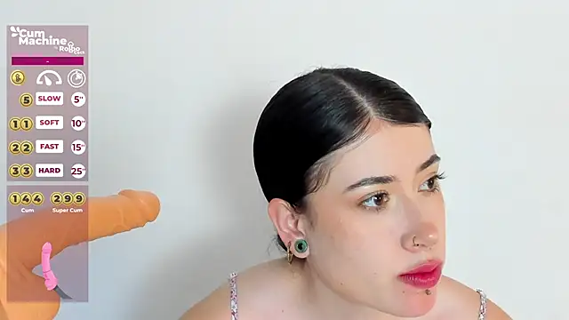 melody suarez online show from December 19, 1:39 am