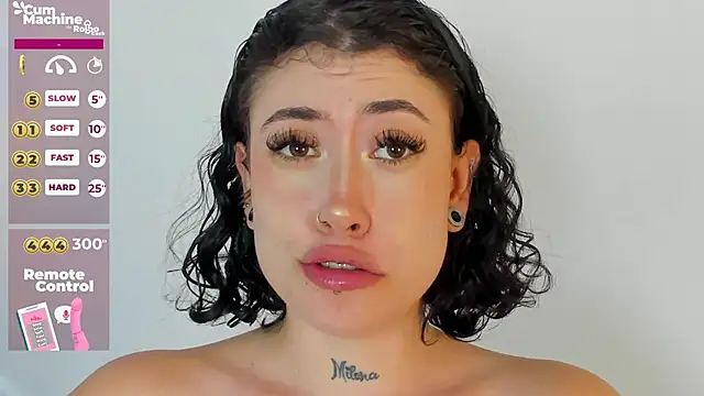 melody suarez online show from February 21, 1:44 am