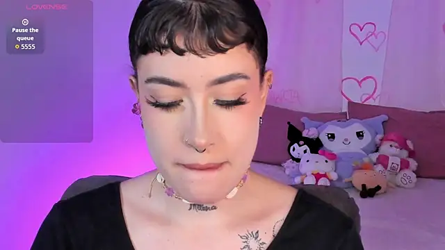 melody suarez online show from September 12, 11:04 pm