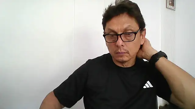 MarcusKelvin online show from April 24, 5:04 pm