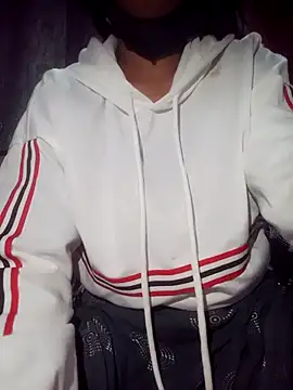 Snapshot of HornyWestern chatting on November 25, 7:14 pm HornyWestern online show from November 25, 7:14 pm