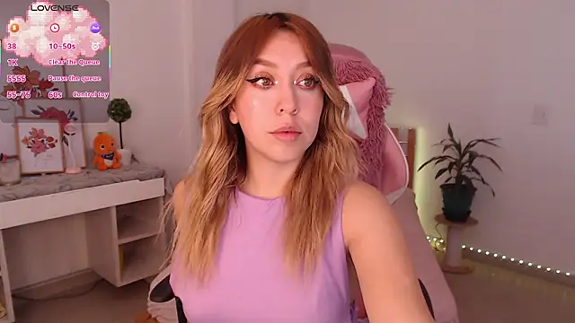 Snapshot of Dahlia__espresso chatting on November 20, 7:13 pm Dahlia espresso online show from November 20, 7:13 pm