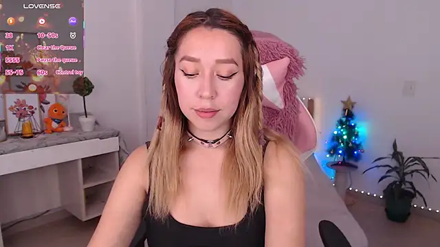 Snapshot of Dahlia__espresso chatting on December 5, 6:15 pm Dahlia espresso online show from December 5, 6:15 pm