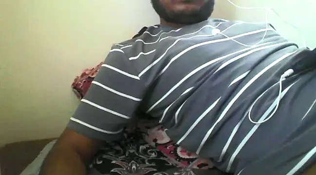 Jonrobinso online show from December 8, 7:37 am