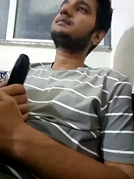 Jonrobinso online show from October 31, 1:56 pm