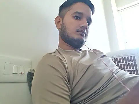 Jonrobinso online show from June 15, 4:25 am