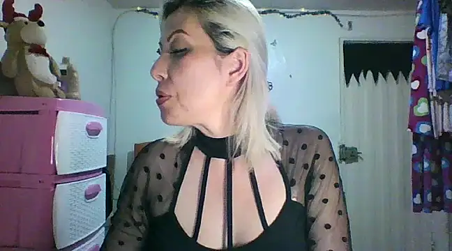 alixia81 online show from January 11, 1:59 am