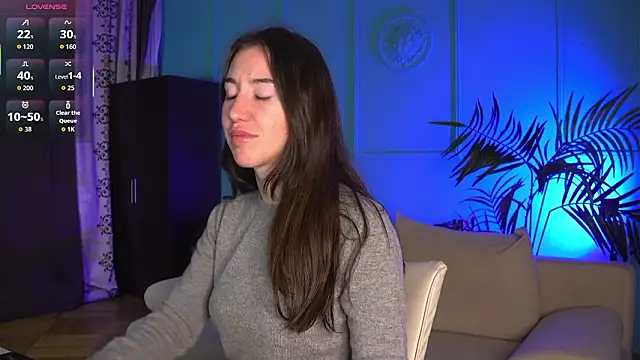 Belle Via online show from March 13, 3:40 pm