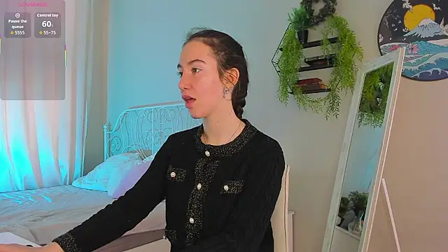 Belle Via online show from March 15, 9:37 am