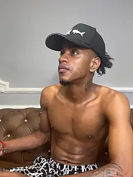 AaronCruz  online show from December 26, 8:11 pm