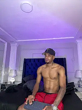 Snapshot of AaronCruz_ chatting on February 26, 2:05 pm AaronCruz online show from February 26, 2:05 pm