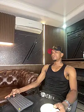 Snapshot of AaronCruz_ chatting on March 30, 9:27 pm AaronCruz online show from March 30, 9:27 pm