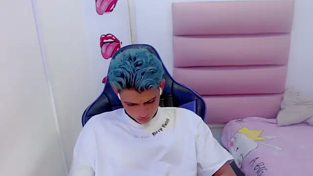 Yosepp  online show from January 15, 3:22 am