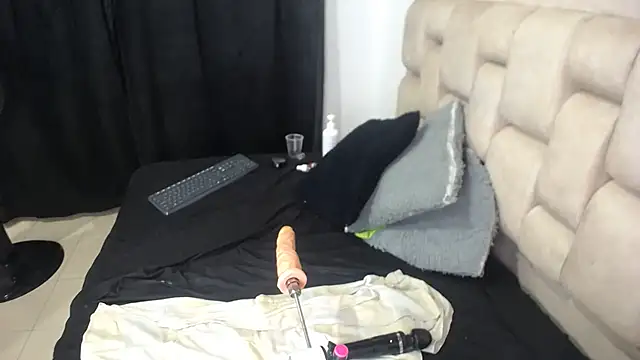 Roxy-Smith online show from January 30, 3:55 am