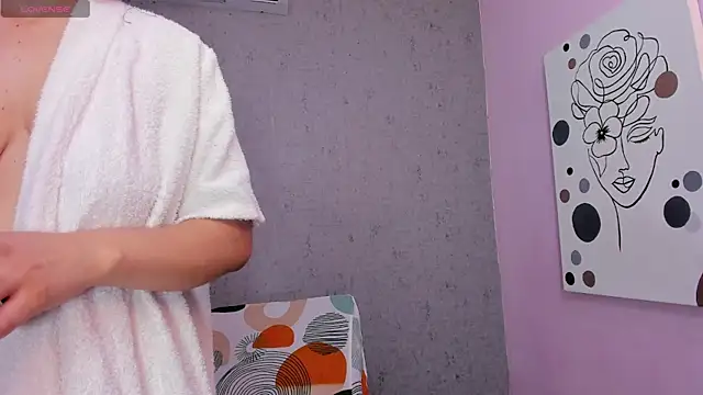 Tiffany mendez online show from October 9, 12:14 pm