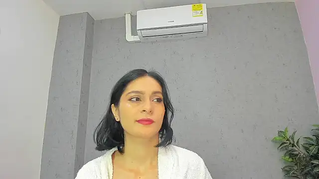 Tiffany mendez online show from January 14, 12:11 pm